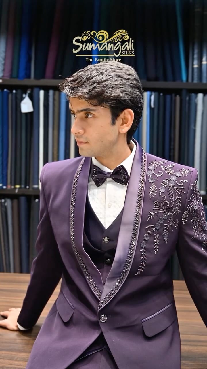 Post 8 by Sumangali Silks - The Family Store on Instagram (video)