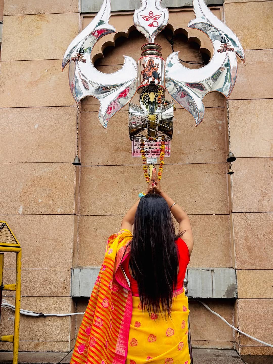 Post 10 by jyoti singh on Instagram (carousel)
