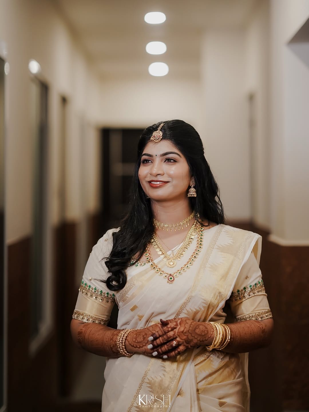 Post 6 by Makeup by Thansi Roshan on Instagram (image)