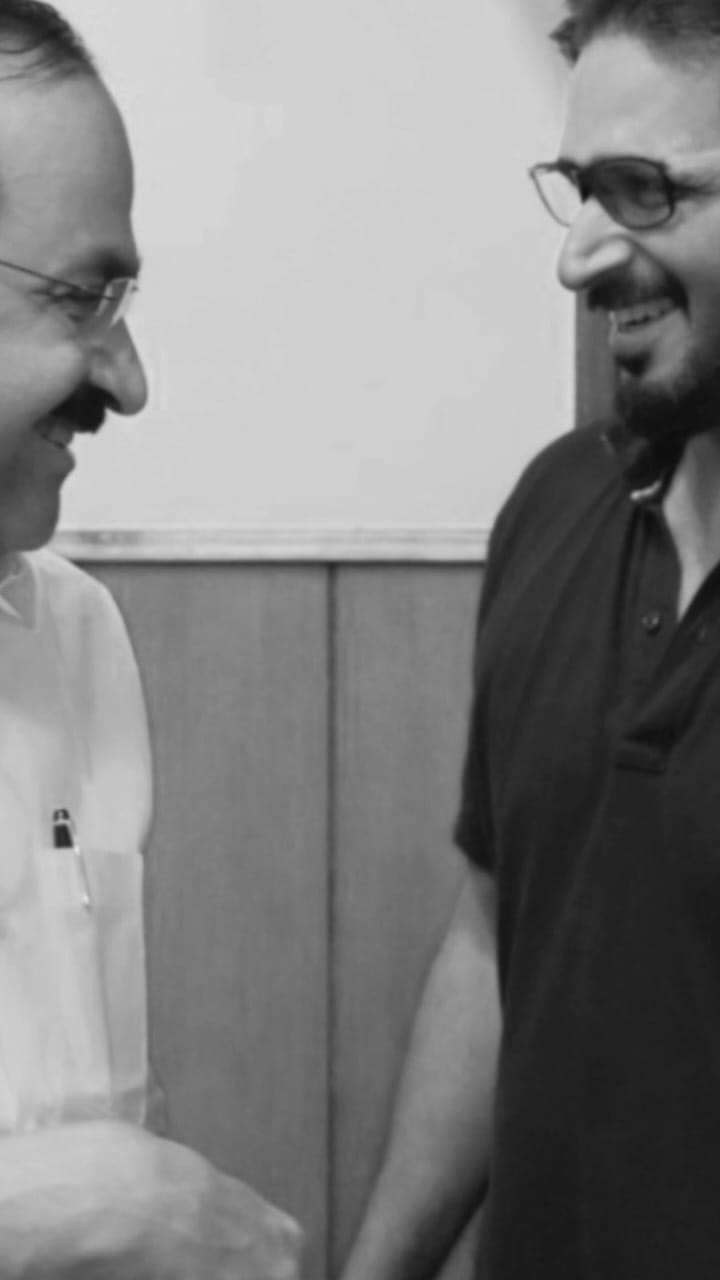 Post 6 by Karun Mathew on Instagram (video)