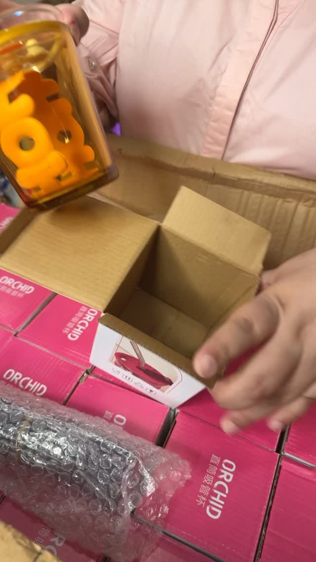 Post 9 by Amira accessories on Instagram (video)