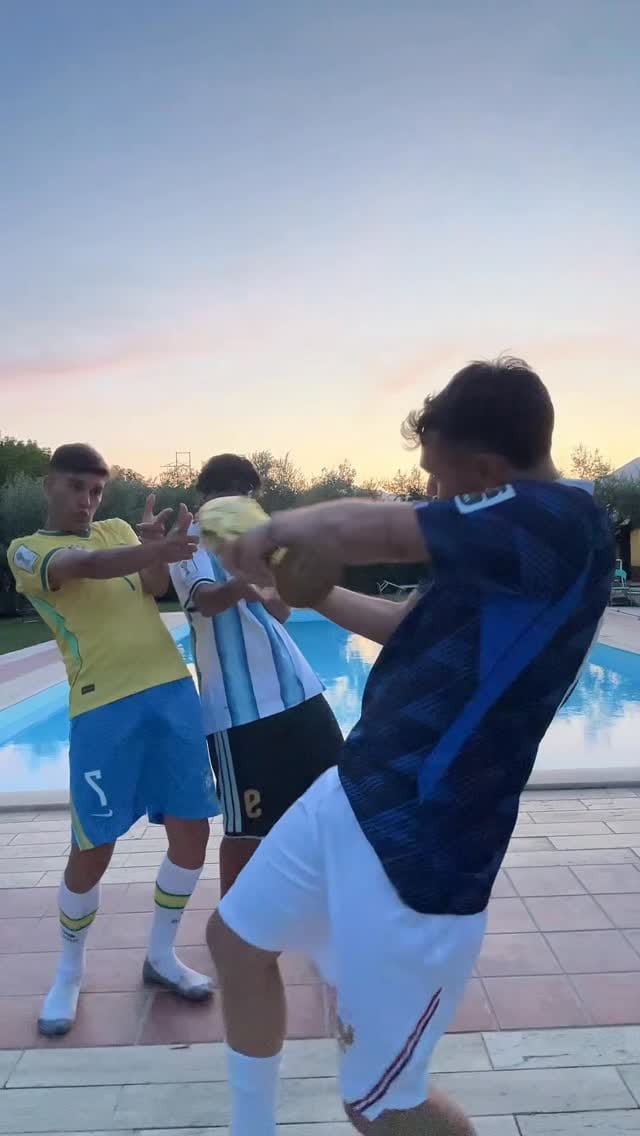 Post 6 by Antonio Fusco➡️mr.spartapraga on Instagram (video)