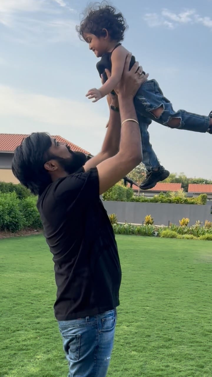 Post 5 by Mumma_ChaarV & AnV💕 on Instagram (video)