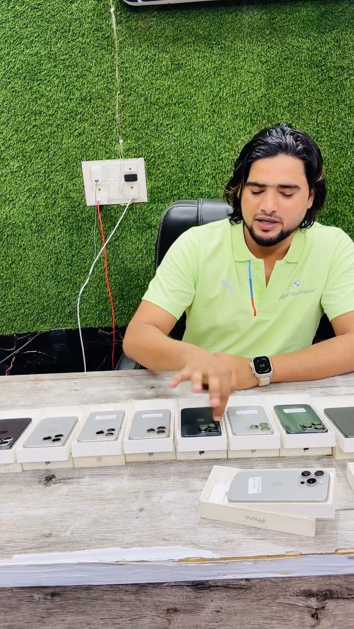 Post 7 by SHAZZ IPHONE HOUSE BAREILLY on Instagram (video)