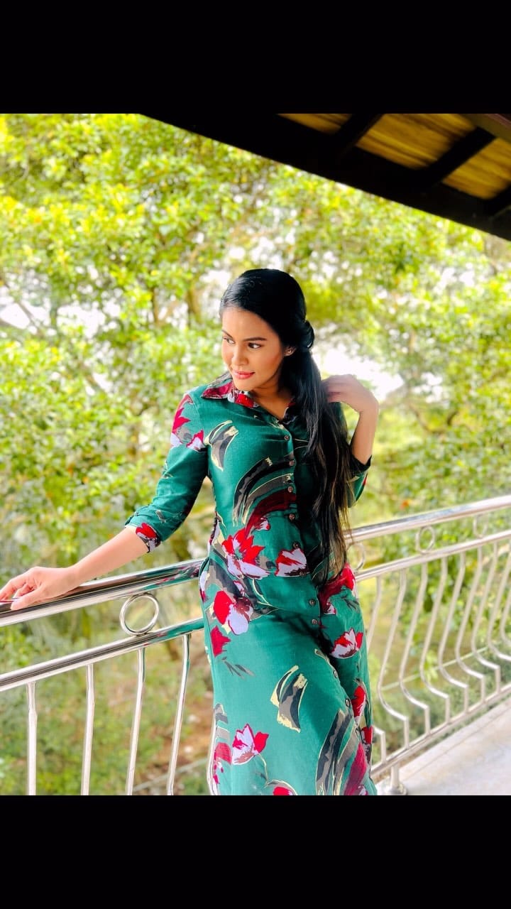 Post 10 by Upeka Ranasinghe on Instagram (video)