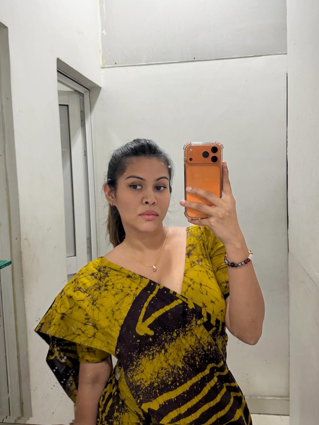 Post 9 by Upeka Ranasinghe on Instagram (carousel)