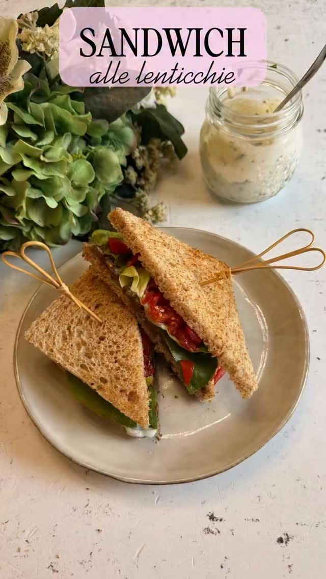 Post 3 by Marica Bartoccioni • Ricette vegetali adatte a tutta la famiglia on Instagram (video)