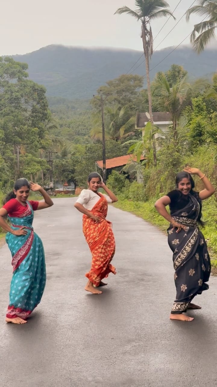 Post 2 by Sreelakshmi Chinnus on Instagram (video)