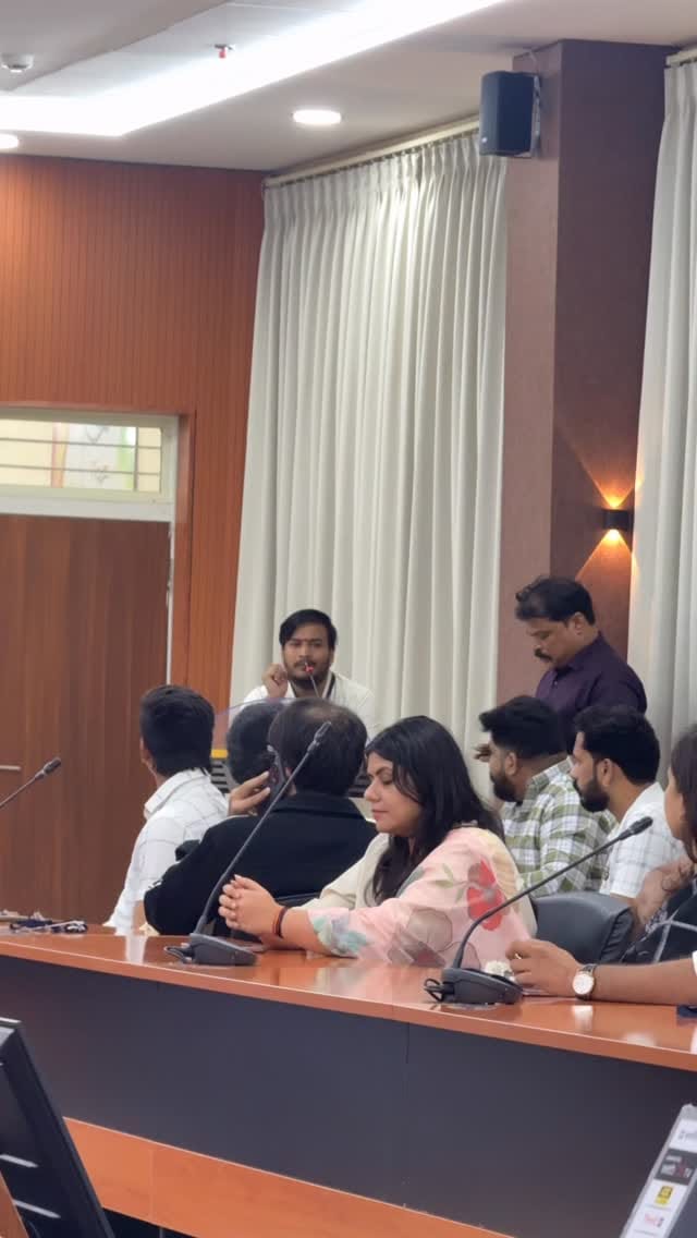Post 4 by Prabhakar Joshi on Instagram (video)