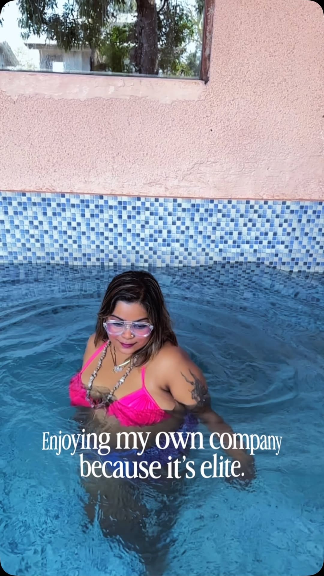 Post 1 by Sneha Roy on Instagram (video)