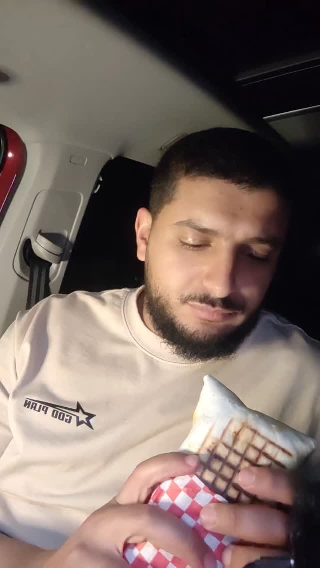 Post 7 by Draben's Taco Halal on Instagram (video)