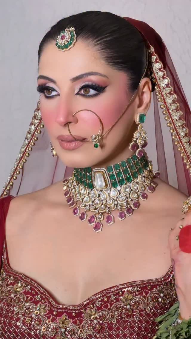 Post 3 by Gargi Dhingra on Instagram (video)