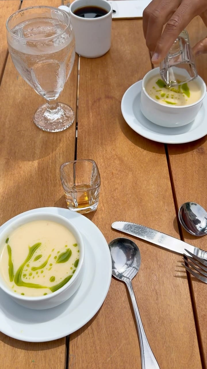 Post 2 by AJ and Gabrielle Dillon | Foodies on Instagram (video)