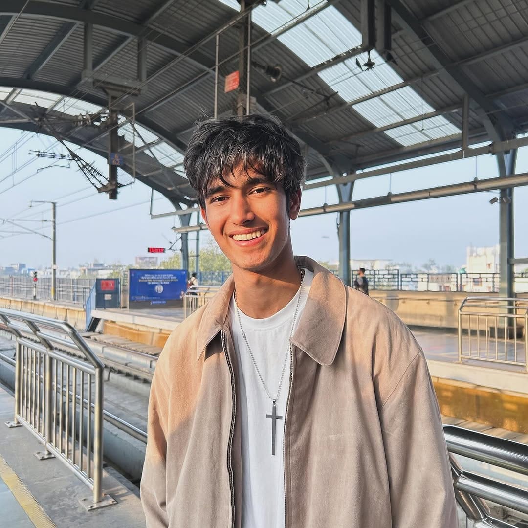 Post 10 by PRATHAM SINGH🌹 on Instagram (carousel)