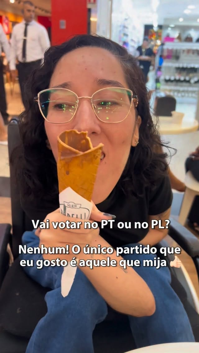 Post 3 by Vanessa de Oliveira on Instagram (video)