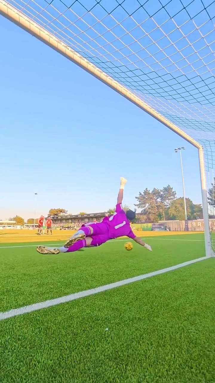 Post 4 by SOCCER.COM Keepers on Instagram (video)