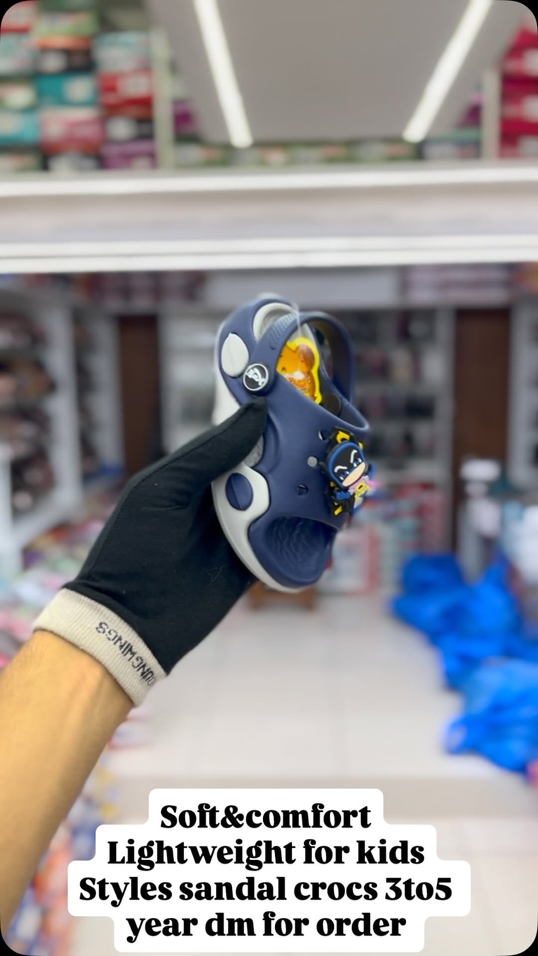Post 3 by 👠Unnati footwear👡 on Instagram (video)
