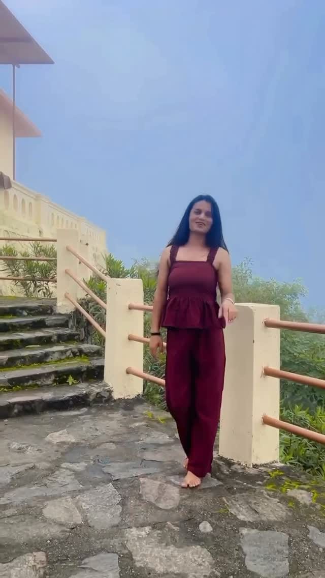Post 3 by Barot Ishu on Instagram (video)