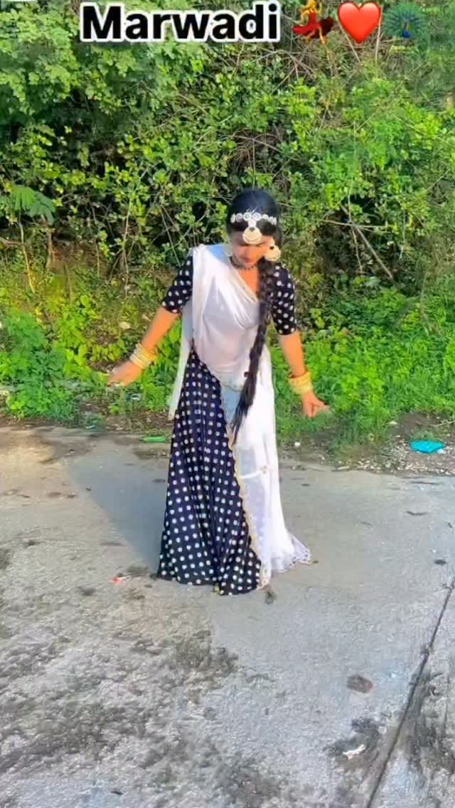 Post 8 by Barot Ishu on Instagram (video)