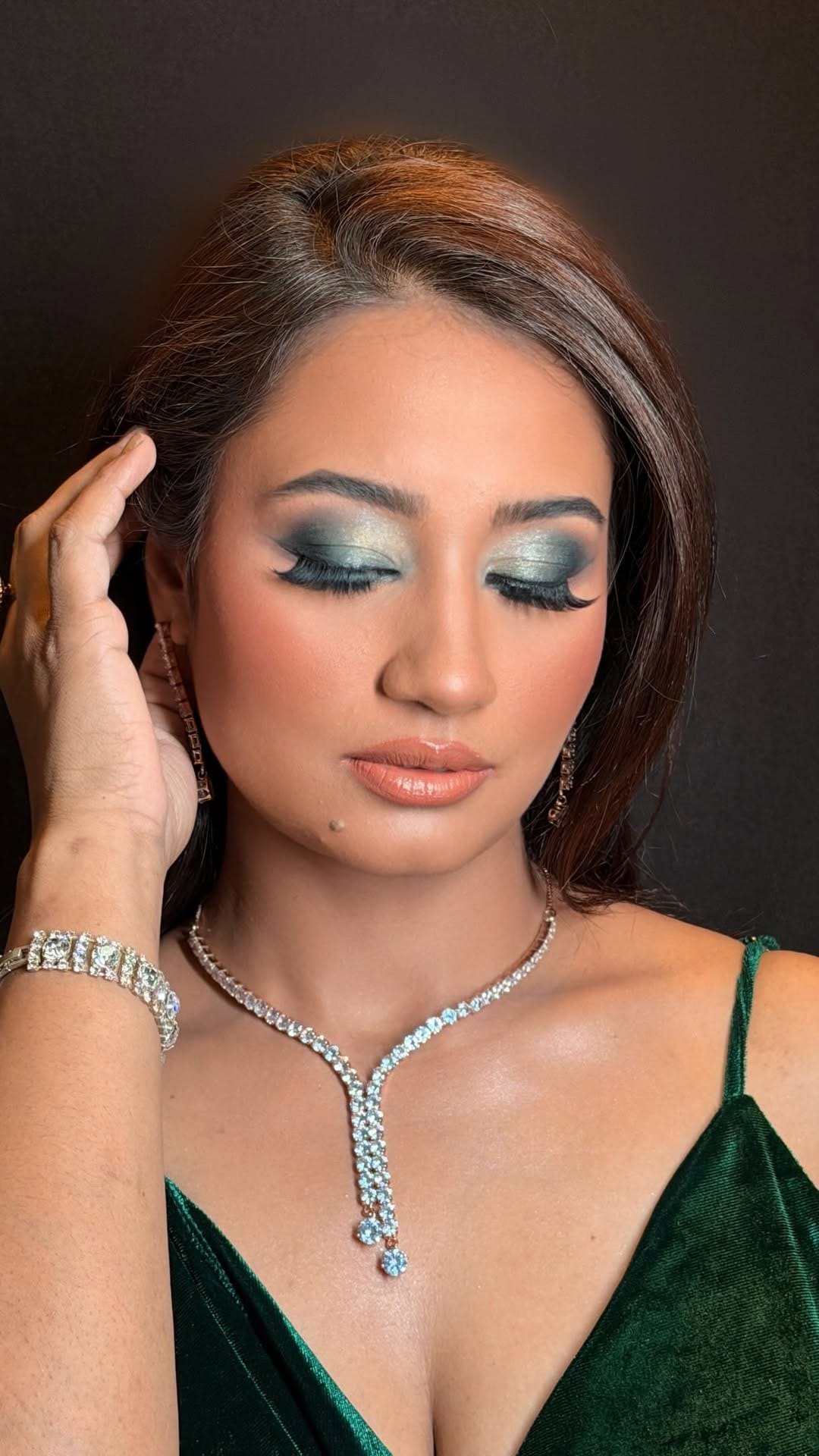 Post 4 by Pragya Mishra on Instagram (video)