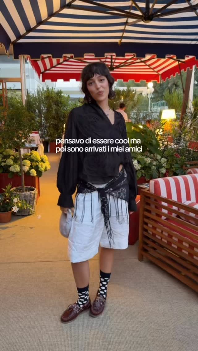 Post 4 by Noemi Mirra on Instagram (video)
