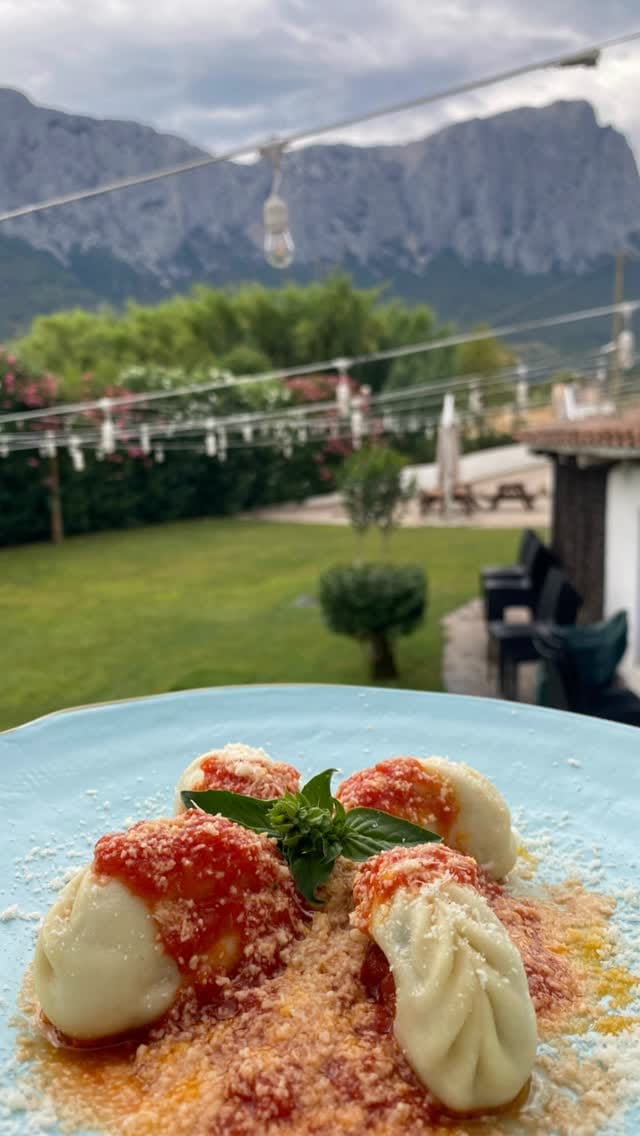Post 10 by Agriturismo Guthiddai on Instagram (video)