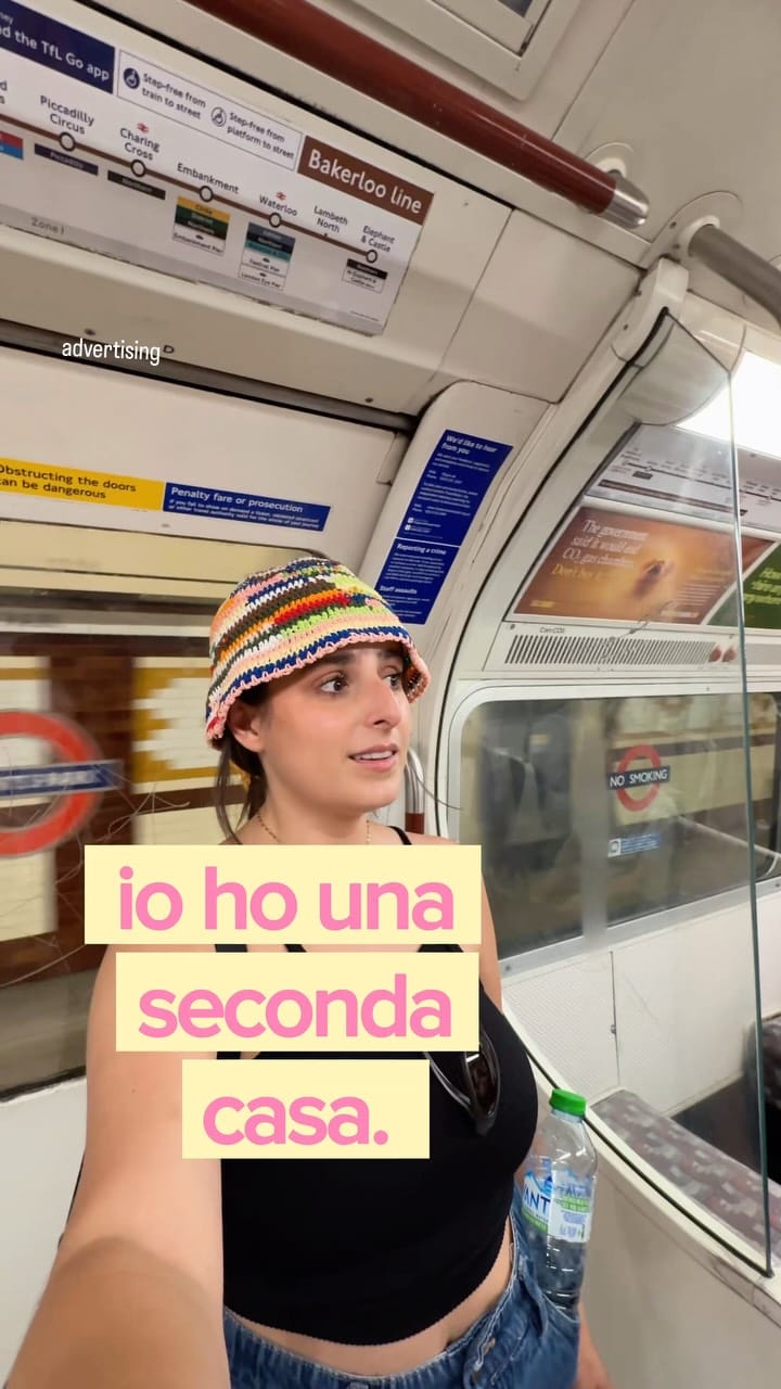 Post 4 by Velia on Instagram (video)
