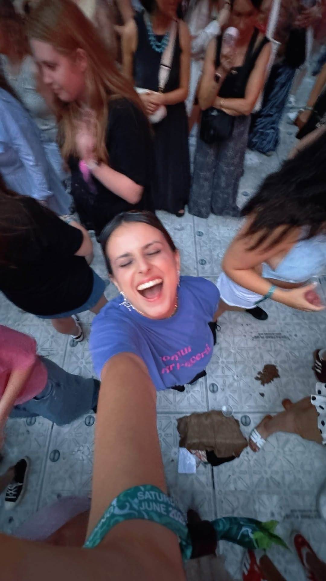 Post 7 by Velia on Instagram (video)