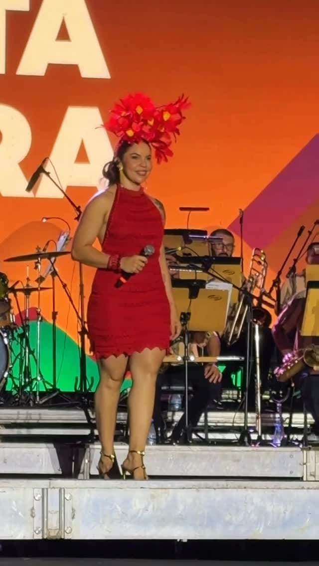 Post 9 by Julieta Câmara on Instagram (video)