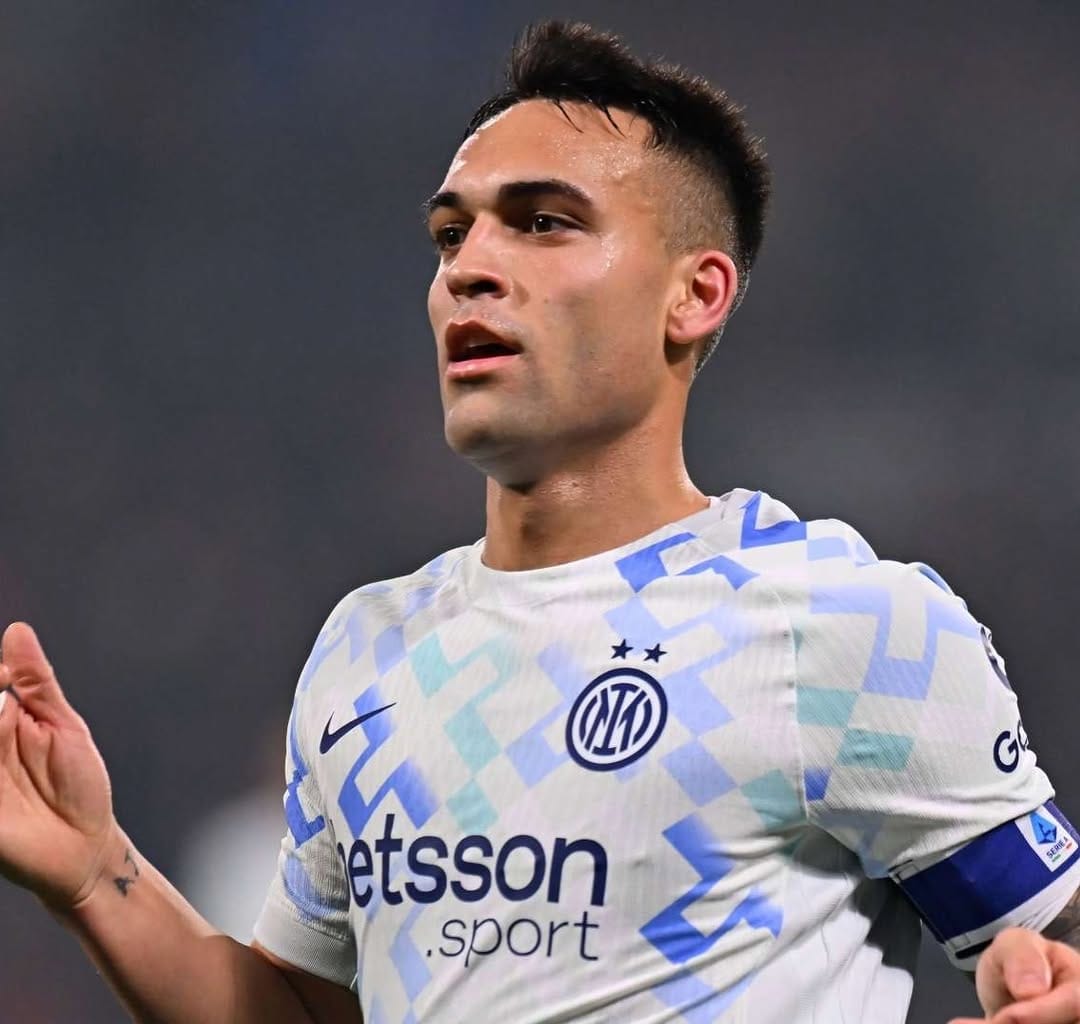 Post 6 by Milan da Depressão on Instagram (image)