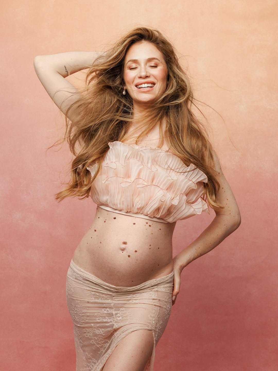 Post 3 by DONATELLA NICOLINI | Portrait & Maternity Photographer on Instagram (carousel)