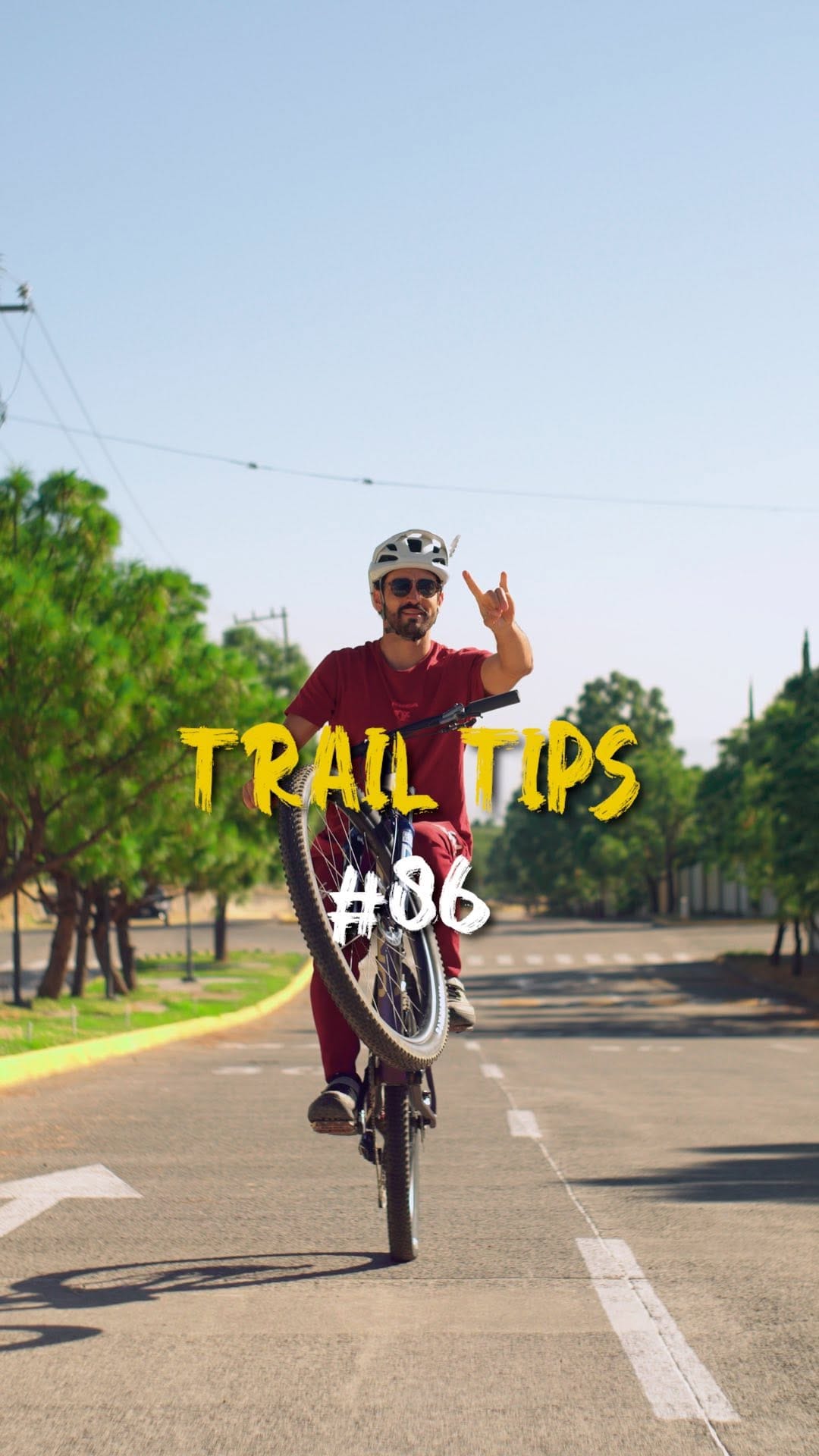 Post 5 by Roberto Tejeda on Instagram (video)