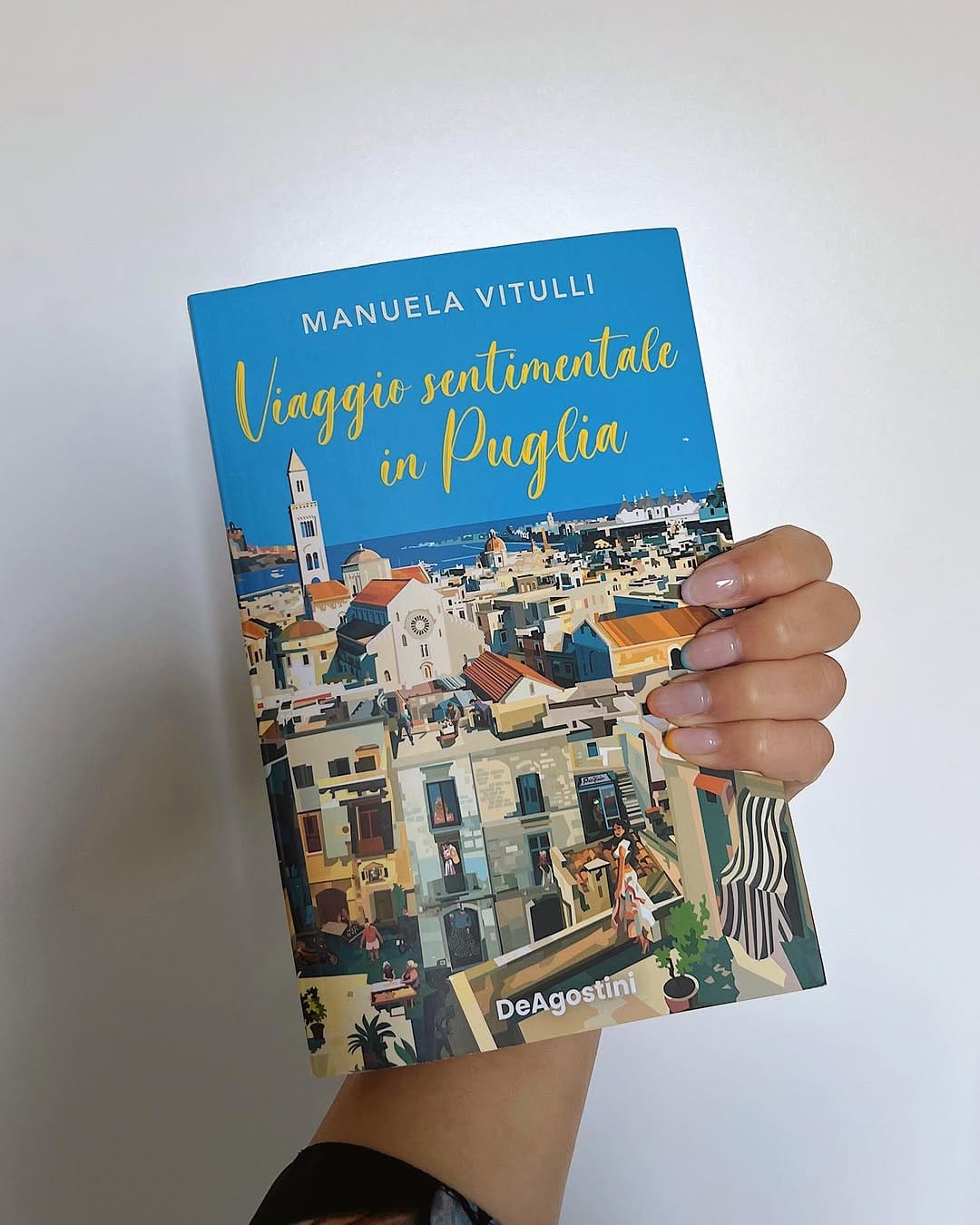 Post 10 by MANUELA VITULLI on Instagram (carousel)