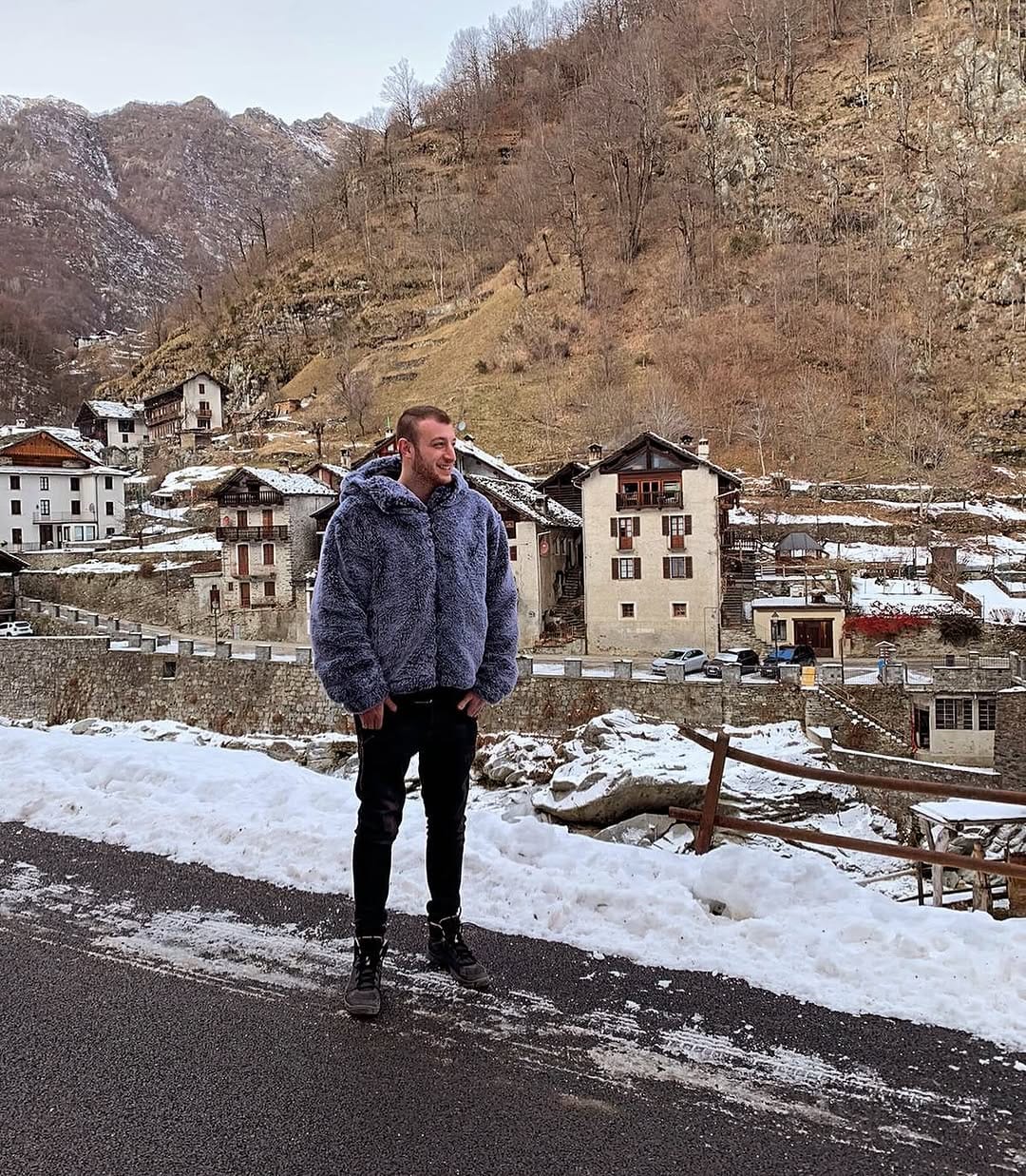 Post 6 by Enzo Bellini on Instagram (image)