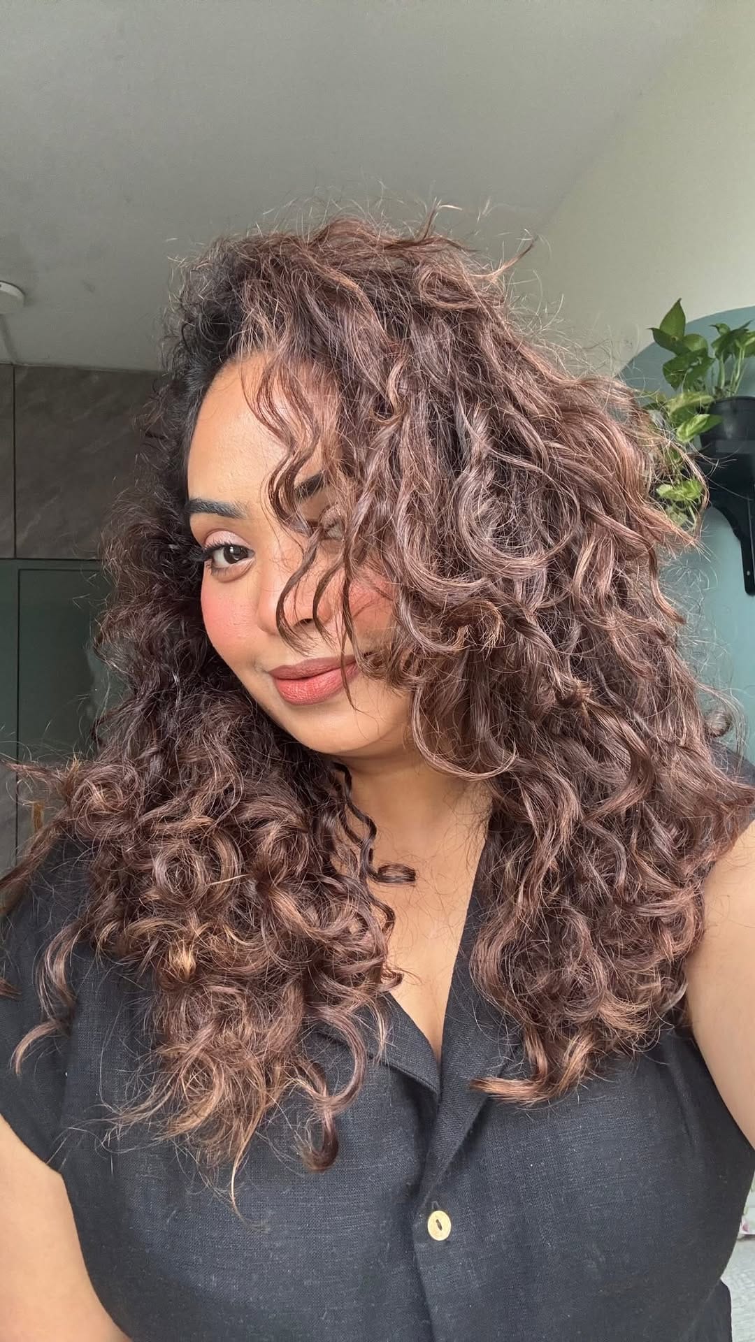 Post 4 by Curly Hair Salon | Mumbai | Curl Talk By Christina™️ on Instagram (video)