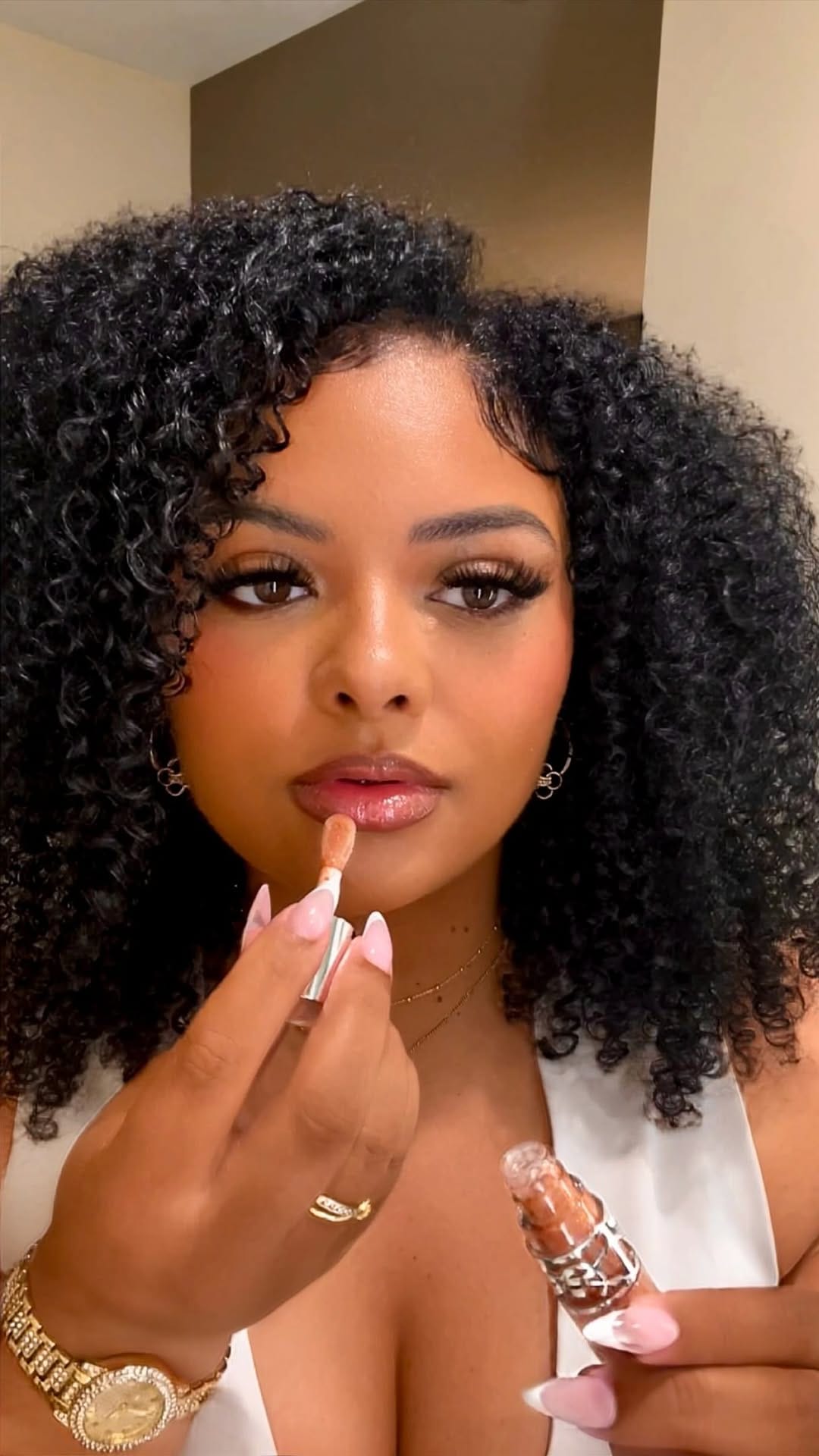 Post 4 by JASMINE MARY on Instagram (video)
