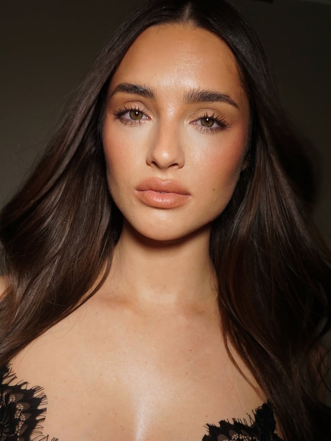 Post 5 by Jessica Grant Makeup on Instagram (carousel)