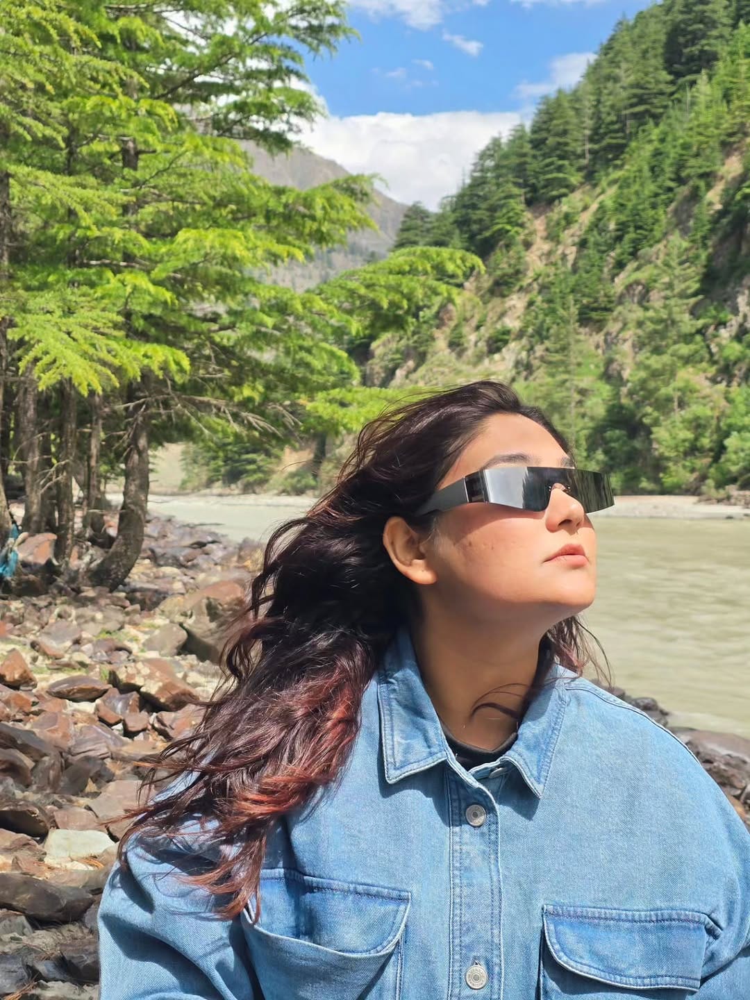 Post 5 by Hreem Bhatt | Udaipur Makeup Artist | Aesthetician 🕉 on Instagram (carousel)