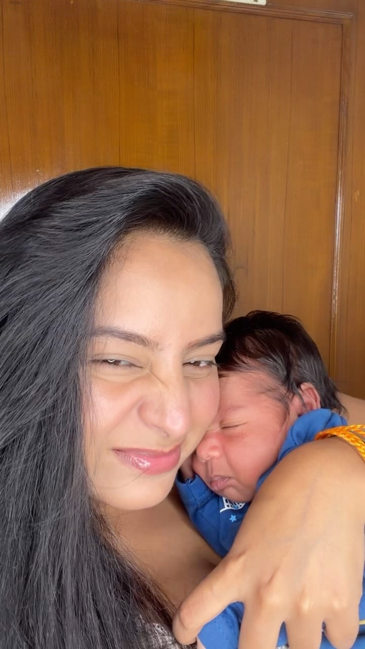 Post 2 by Soniya🦄✨ on Instagram (video)