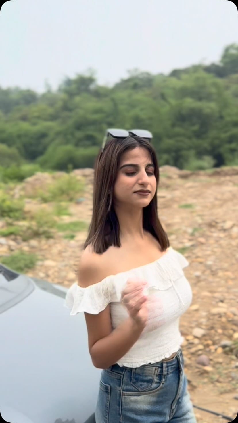 Post 3 by Aditi Sharma on Instagram (video)