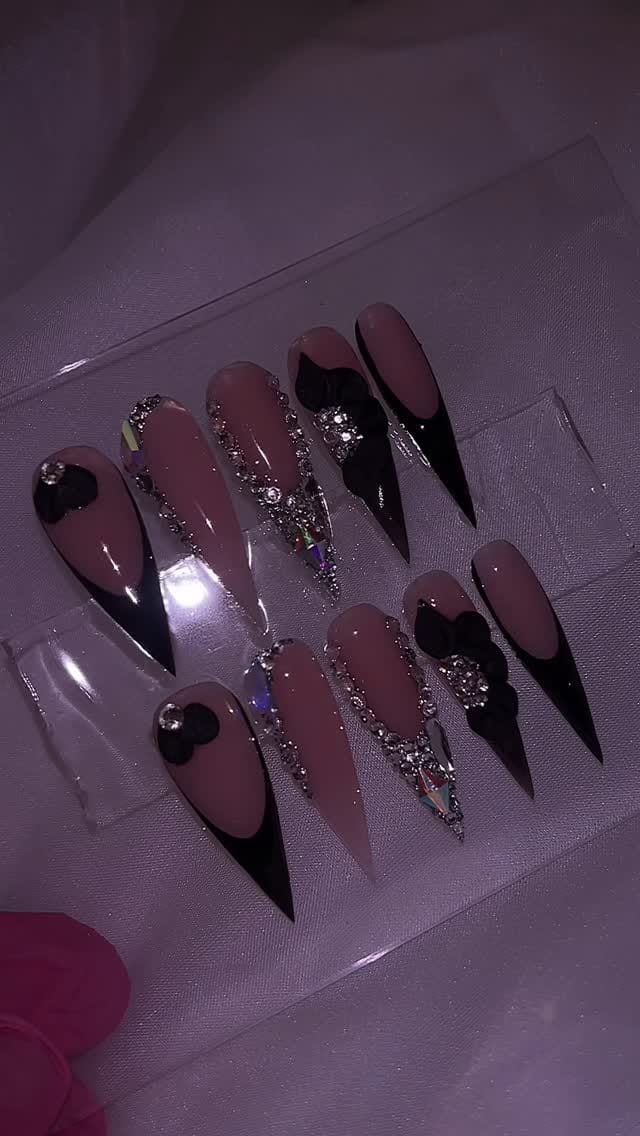 Post 5 by Ms. Never Not Working💰💅🏾💄🐰 on Instagram (video)