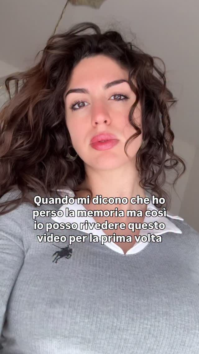 Post 7 by Elena Santoro on Instagram (video)