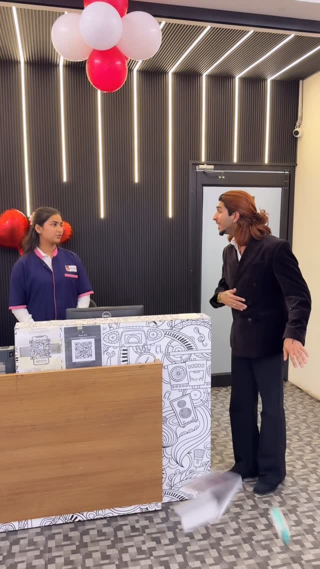 Post 10 by Luxe Clinique on Instagram (video)