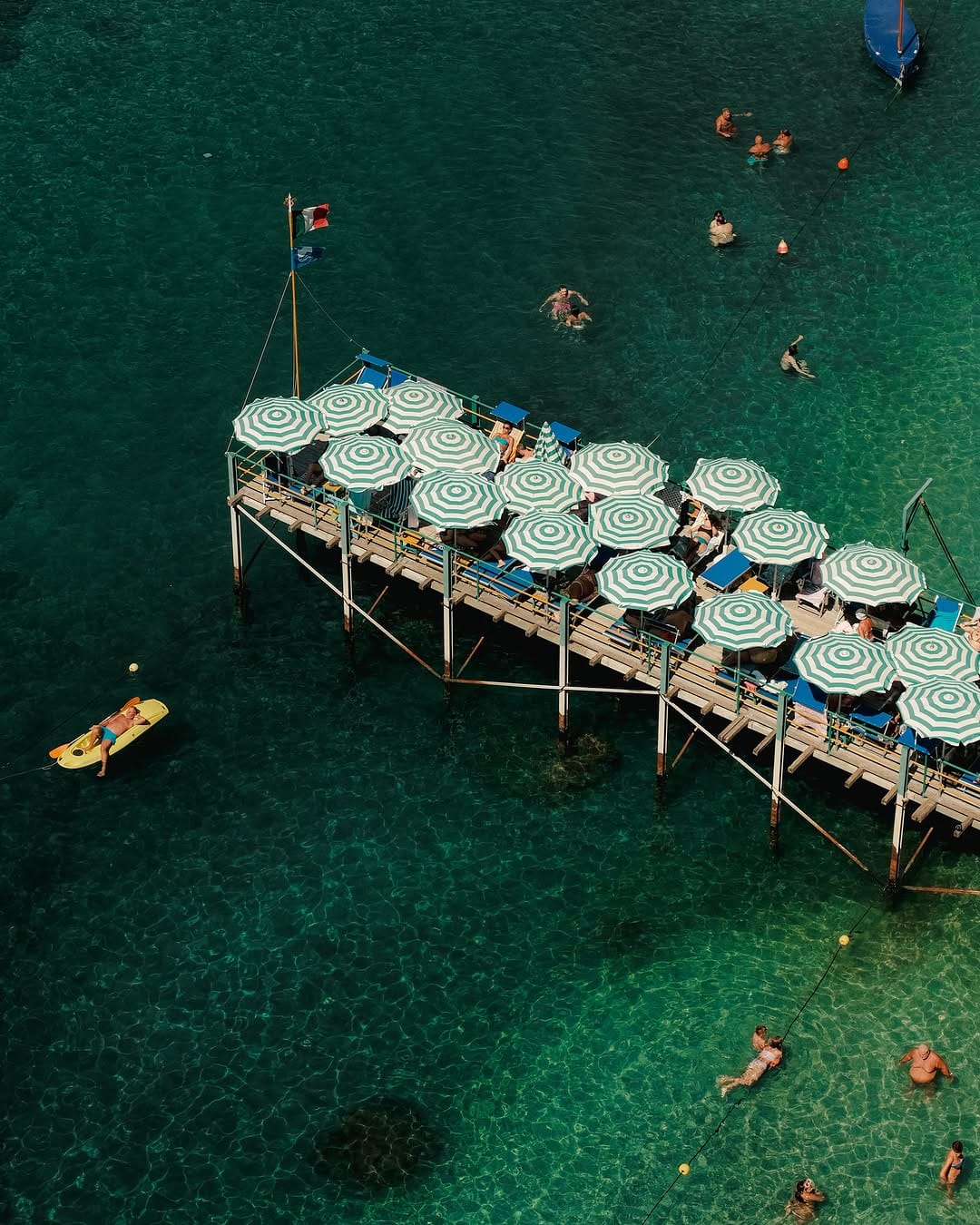 Post 9 by Roberta Mazzone | Slow travel & Lifestyle on Instagram (carousel)