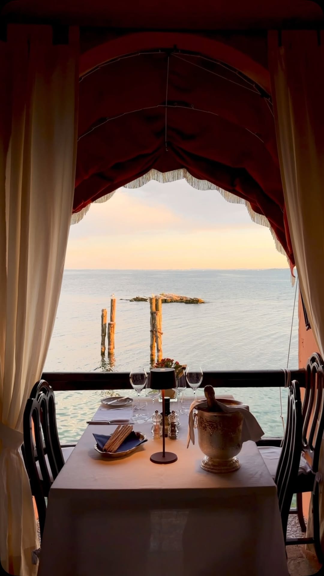 Post 4 by Roberta Mazzone | Slow travel & Lifestyle on Instagram (video)