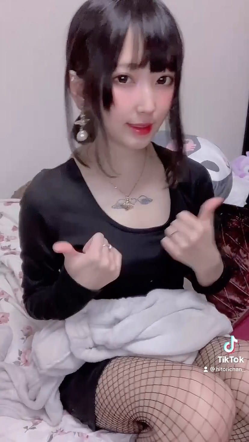 Post 5 by ひとりちゃん ◗◖˟ニートラブドール on Instagram (video)