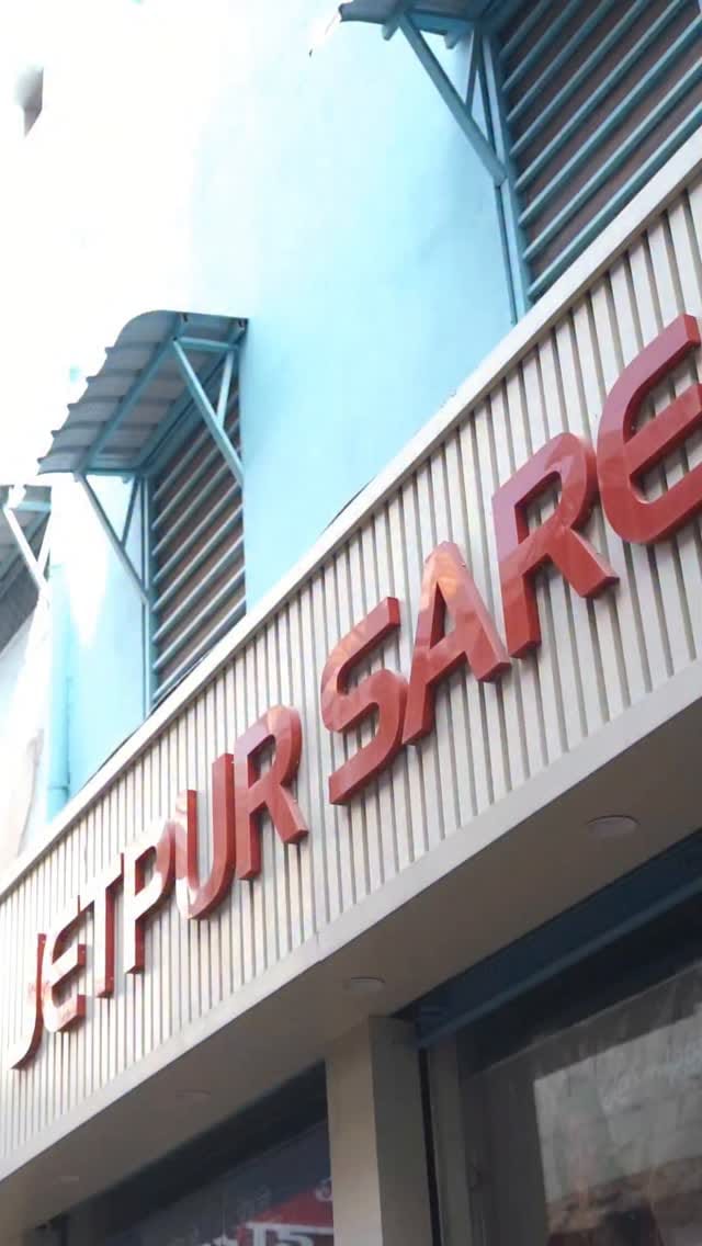 Post 9 by Jetpur Saree House on Instagram (video)