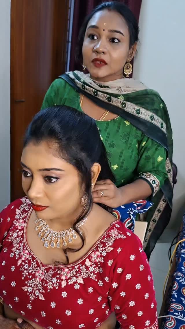Post 4 by JB Makeups | Bridal Makeup Artist Avadi on Instagram (video)