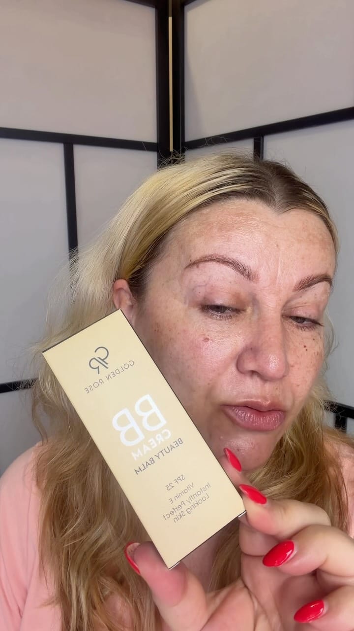 Post 6 by Mirka Šminka on Instagram (video)