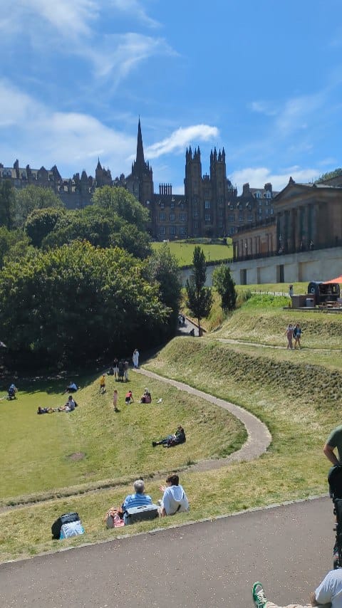 Post 3 by Edinburgh Eye 🏴󠁧󠁢󠁳󠁣󠁴󠁿 on Instagram (video)